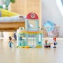 LEGO Friends 41695 Clinica Veterinaria con 2 Mini Bamboline e 3 Animali