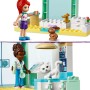 LEGO Friends 41695 Clinica Veterinaria con 2 Mini Bamboline e 3 Animali