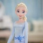 Hasbro F0594 Frozen II - Elsa Corpetto Luminoso, bambola che si illumina in acqua