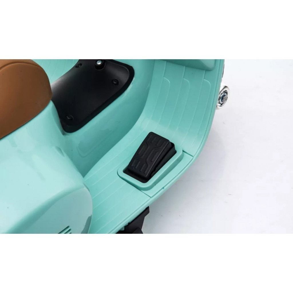 Piaggio Mini Vespa GTS Elettrica per Bambini con Sedile in Pelle Batteria 6Volt - Foto 18 di 56