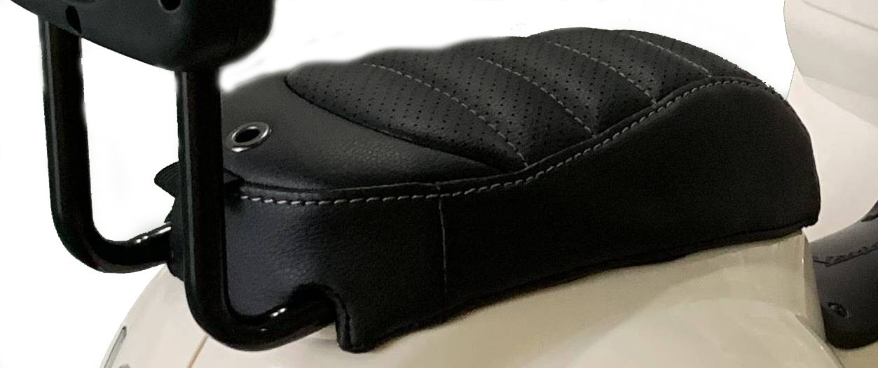 Piaggio Mini Vespa GTS Elettrica per Bambini con Sedile in Pelle Batteria 6Volt - Foto 37 di 56