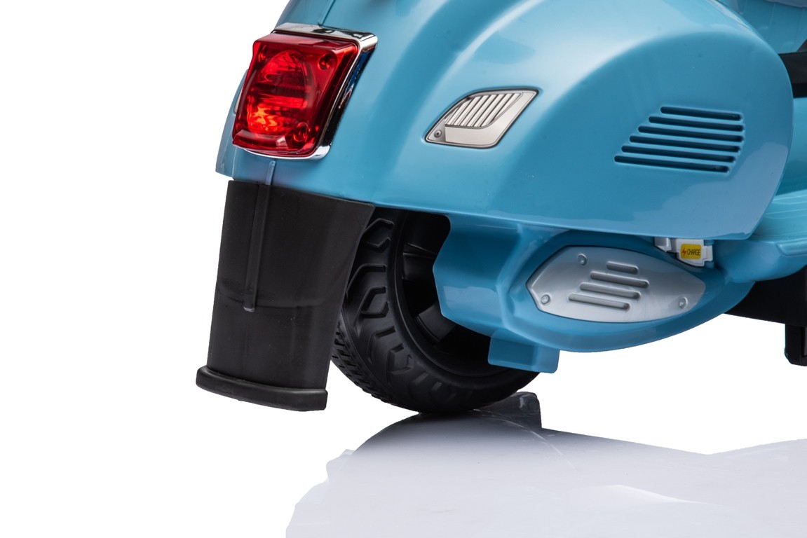 Piaggio Mini Vespa GTS Elettrica per Bambini con Sedile in Pelle Batteria 6Volt - Foto 51 di 56