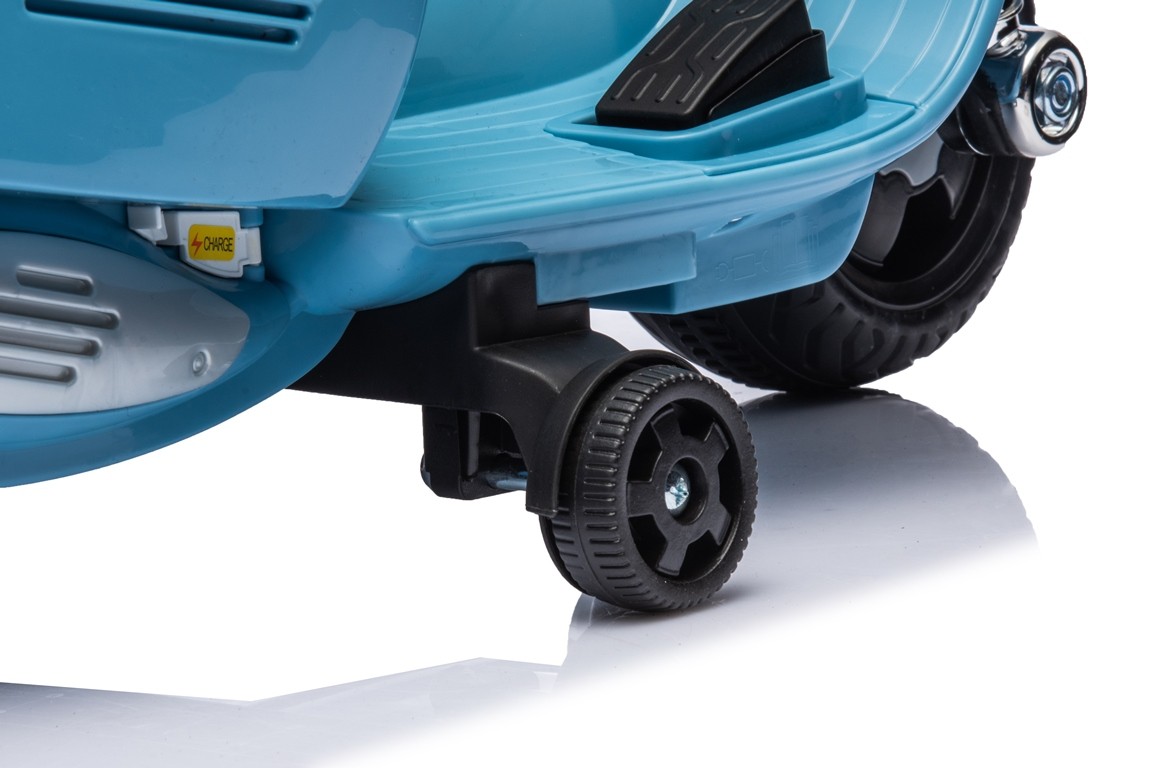 Piaggio Mini Vespa GTS Elettrica per Bambini con Sedile in Pelle Batteria 6Volt - Foto 52 di 56