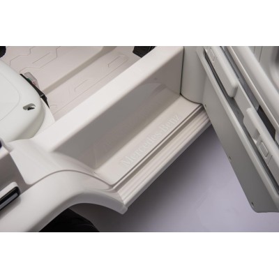 Macchina Elettrica per Bambini 12V Mercedes EQG 63 con 4 Motori, Ruote in Gomma, Telecomando, Sedile in Pelle, Porte Apribili