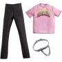 Mattel GRC74 Barbie Ken Fashion Look con pantalone a righe, maglietta Pink Paradise e cintura alla moda