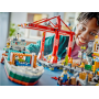 Lego City 60422 Porto e nave merci con Gru Portuale Funzionante Moto d'Acqua e 8 Minifigure