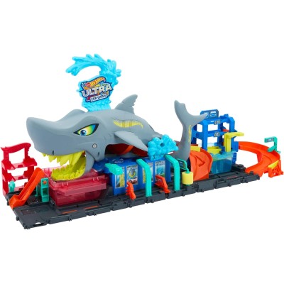 Mattel HTN82 Hot Wheels Ultra Shark Car Wash Mega Squalo Autolavaggio Pista con Rullo e cancelli mobili