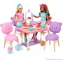 Mattel HMM65 Barbie Servizio da tè con carrello con ruote girevoli e tanti accessori