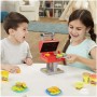 Hasbro F0652 Play-Doh Kitchen Creations Barbecue con 6 Colori e 7 Accessori