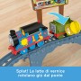 Mattel HTN34 Il Trenino Thomas Pista Avventure a Colori con locomotiva Thomas a pile e Vagone Combina Guai