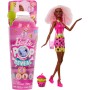 Mattel HTJ20 Barbie Pop Reveal Serie Bubble Tea Berry Bliss profumata con cucciolo e 8 accessori a sorpresa