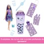 Mattel HTJ19 Barbie Pop Reveal Serie Bubble Tea Taro Milk profumata con cucciolo e 8 accessori a sorpresa cambia colore