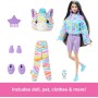 Mattel HRK39 Barbie Cutie Reveal Color Dream Barbie con costume da zebra arcobaleno e 10 accessori a sopresa