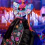 Mattel HRM72 Barbie Signature Día De los Muertos 2024 in abito nero e top con volant blu e accessori colorati