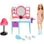 Mattel HKV00 Barbie Salone di Bellezza con Bambola Super Chioma abito pied-de-poule e 15+ accessori