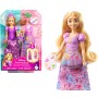 Mattel JBG09 Disney Princess Rapunzel 2 storie in 1 Rapunzel alla moda con 2 look intercambiabili e 9 accessori