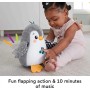 Fisher-Price HNC10 Pinguino Dolci Coccole peluche sensoriale con musica e ali che si muovono per il gioco interattivo