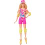 Mattel HRB04 Barbie The Movie Margot Robbiecon Abito da Pattinatrice in Stile Anni '80 con Body Pantaloncini e Pattini in Linea