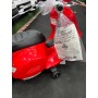 Piaggio Mini Vespa GTS Elettrica per Bambini con Sedile in Pelle Batteria 6Volt Nuova da Esposizione