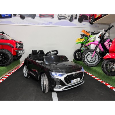 NUOVO DA ESPOSIZIONE Auto Macchina Elettrica per Bambini 12V Audi SQ8 e-tron Sportback con Telecomando
