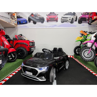 NUOVO DA ESPOSIZIONE Auto Macchina Elettrica per Bambini 12V Audi SQ8 e-tron Sportback con Telecomando