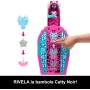 Mattel JBG82 Monster High I Misteri di Hauntlywood Catty Noir con abiti guardaroba e 19 accessori glamour