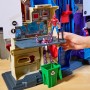 Hasbro G0737 Marvel Spider-Man VenomVersus playset Ultimate Webcity con rampa e lancia-ragnatele per acrobazie