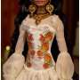 Mattel JBJ05 Barbie Signature Día De los Muertos 2025 in abito color crema con calendule e nastri corona di fiori