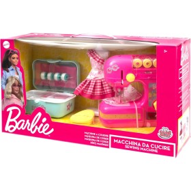 Grandi Giochi BAR60000 Barbie Macchina Da Cucire con Pedale Cesto Porta Cucito e Manichino per Realizzare Abiti e Nuovi Look Grandi Giochi BAR60000 Barbie Macchina Da Cucire con Pedale Cesto Porta Cucito e Manichino per Realizzare Abiti e Nuovi Look