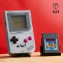 LEGO Icons 72046 Game Boy Modello da Esposizione Nintendo con 2 Cartucce con Schermi Lenticolari Incluso Zelda e Stand