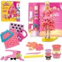 Hasbro G1356 Play-Doh Sfilata di Moda Designer di Barbie con Barbie snodata per creare acconciature e vestiti