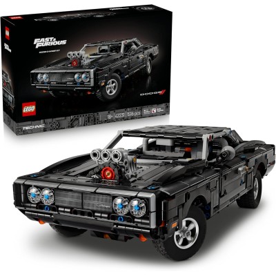 LEGO Technic 42231 Auto Dodge Charger R/T Fast and Furious da Collezione con Motore V8 e Sospensioni