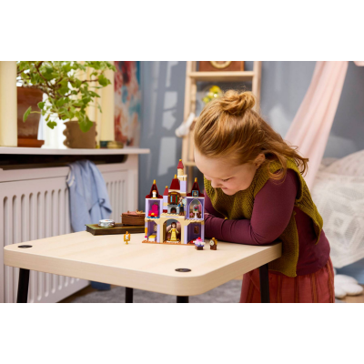 Lego Disney 43289 Belle e il castello incantato della Bestia con 2 Mini Bamboline e Figura di Lumière
