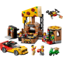 Lego City 60496 Centro di consegna pizze con veicoli Include Macchina Scooter Drone Cabinato Arcade e 4 Minifigure