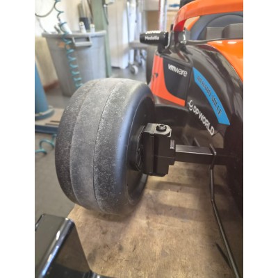 Ruota in plastica anteriore ( senza connettore per motore) Mclaren Formula 1