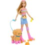 Mattel JMJ44 Barbie - Cucciolo sui pattini bambola dai capelli biondi e cucciolo guinzaglio e pattini coordinati