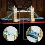LEGO Architecture 21067 Tower Bridge Miniatura Monumento 3D con Ponte Levatoio Base con Tamigi e Autobus di Londra